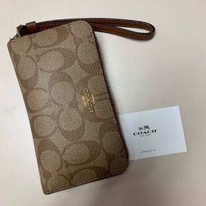 *SOLD* Coach Phone Wristlet